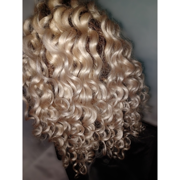 Brown To Blonde Ombre Wave Down Wig -->18in - Picture 2 of 5